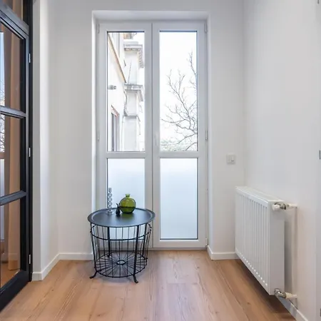 Chic In Piata Universitatii Bucharest