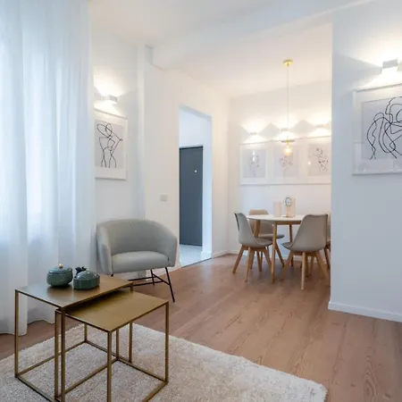Apartment Chic In Piata Universitatii Bucharest