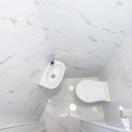 Chic In Piata Universitatii * Bukarest