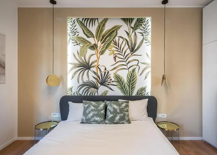 Chic In Piata Universitatii * Bukarest