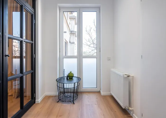 Chic In Piata Universitatii Bukarest